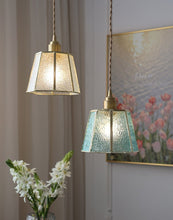 Charger l'image dans la galerie, Suspensions classiques en vitrail