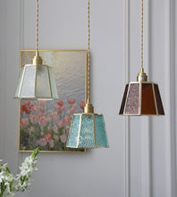 Charger l'image dans la galerie, Suspensions classiques en vitrail