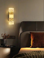 Charger l'image dans la galerie, Vena - Applique murale en cristal de verre texturé