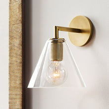 Charger l'image dans la galerie, Modern brass wall sconce