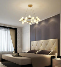Load image into Gallery viewer, Clear Glass Modern Glass Globe Chandelier