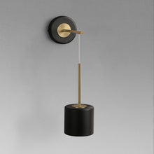 Charger l'image dans la galerie, Corbin black and brass modern wall sconce