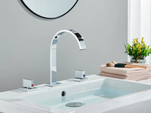 Charger l'image dans la galerie, chrome curved bathroom faucet with two handles