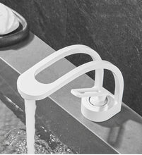 Charger l'image dans la galerie, Oliver - Robinet de salle de bain moderne à deux canaux incurvé