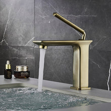 Charger l'image dans la galerie, single handle slim gold powder room faucet