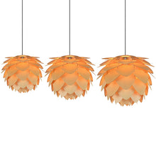 Charger l'image dans la galerie, Handcrafted Wood Pinecone Pendant Light