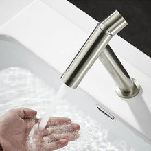 Charger l'image dans la galerie, Brushed Nickel Short Modern Single Handle Bathroom Faucet
