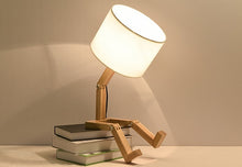 Charger l'image dans la galerie, Wood table lamp