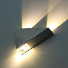 Charger l'image dans la galerie, Applique murale LED triangulaire moderne