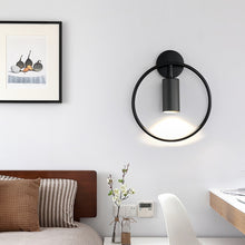 Cargar imagen en el visor de la galería, Modern LED Circular Wall Sconce in Black finish