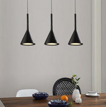 Charger l'image dans la galerie, Classic Decor Matte Black Pendant Light