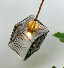 Cargar imagen en el visor de la galería, Valeria - Lámparas colgantes de cristal