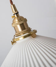 Charger l'image dans la galerie, Suspension en céramique blanche