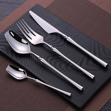 Charger l'image dans la galerie, elegant silver flatware set