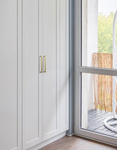 Charger l'image dans la galerie, Poignées d'armoires et de tiroirs en cuivre