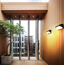 Charger l'image dans la galerie, Applique murale d'extérieur à LED incurvée