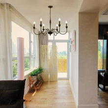 Charger l'image dans la galerie, Classic 6 light chandelier in black