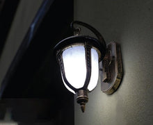 Cargar imagen en el visor de la galería, Aplique de pared vintage para exterior