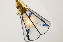 Charger l'image dans la galerie, Suspensions en verre colorées