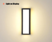 Charger l'image dans la galerie, Applique murale LED d'extérieur moderne