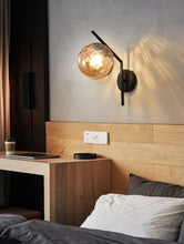 Charger l'image dans la galerie, Aleta - Applique murale moderne en verre