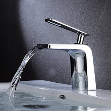 Charger l'image dans la galerie, Classic Waterfall Bathroom Faucet in Chrome