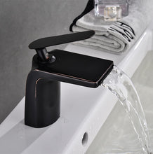 Charger l'image dans la galerie, Classic Waterfall Bathroom Faucet in Black