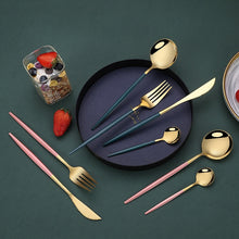 Load image into Gallery viewer, polished gold modern flatware set
