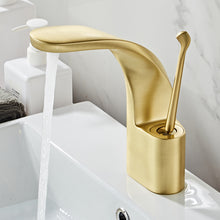 Load image into Gallery viewer, Jordy modern bathroom basin faucet

