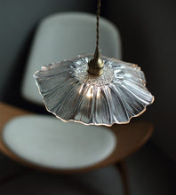 Load image into Gallery viewer, Clear glass floral pendant light
