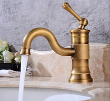 Load image into Gallery viewer, Classic vintage brass bathroom faucet

