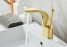Load image into Gallery viewer, Jordy - Modern Bathroom Faucet
